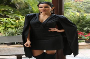 Mumbai, July 14 (IANS) Actress Sonnalli Seygall has worked with actor Sunny Singh in movies like "Pyaar Ka Punchnama 2" and "Jai Mummy Di". She says that since they are good friends, it is always amazing to work with him.