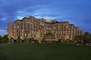 New Delhi, July 13 (IANS) In keeping with ITC Hotels' commitment towards enhancing gourmet experiences, the chain on Monday announced its partnership with Zomato, India's leading food delivery platform, to offer customers responsible dining experiences in the comfort of their home.