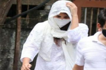 After 8-hour grilling, Rhea spared arrest by NCB