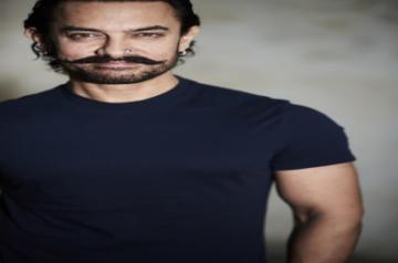 Teacher's Day: Aamir Khan shares group photo thanking his teachers