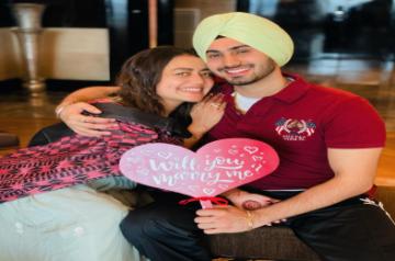 Neha Kakkar shares images of Rohanpreet's marriage proposal