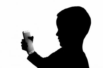 New Delhi, Nov 6 (IANS) The Covid-19 pandemic has dramatically changed consumer behaviour and Indian are now streaming videos for 10 hours and 54 minutes weekly on average -- outdoing the global average by three hours, according to a new report.