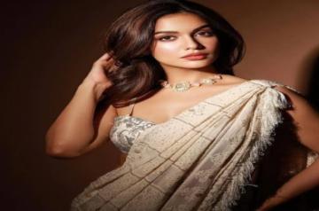 Divya Agarwal.