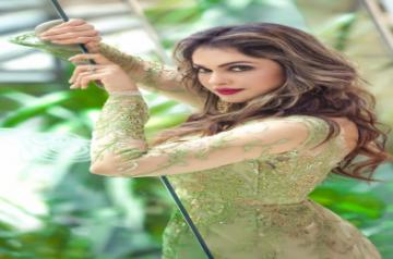 Isha Koppikar overjoyed with response to her Telugu series 'Dahanam'