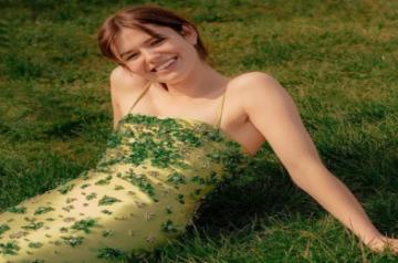 Alison Oliver