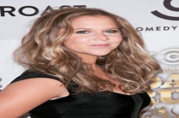 Amy Schumer compares Met Gala theme to 'vibrator'