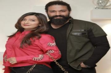 Kannada actress Radhika Pandit pic with hubby, KGF star Yash goes viral.
