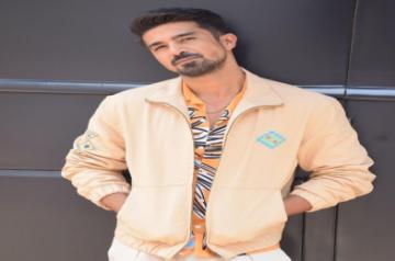 Saqib.