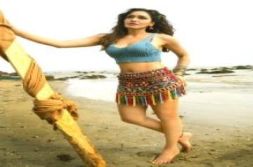 Khushalii Kumar.