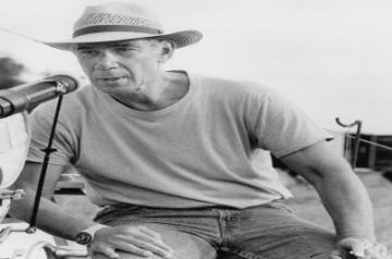 Bob Rafelson .(photo: https://www.instagram.com/p/Cgae-yoMxs9/?igshid=YmMyMTA2M2Y%3D)