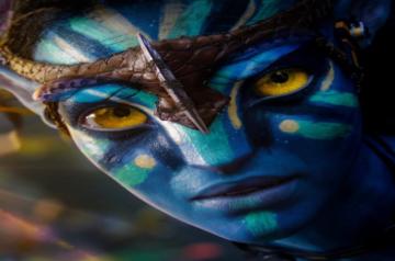 James Cameron's visual spectacle 'Avatar'to re-release in theatres.