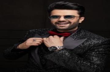 Manish Paul.