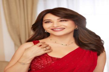 Madhuri Dixit Nene in BVLGARI Mangalsutra