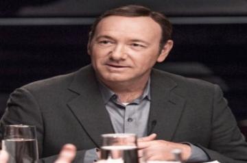Spacey says he couldn't come out as gay because of his 'neo-Nazi' father.