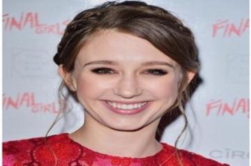 Taissa Farmiga  (Photo: Twitter/@taissafarmiga)