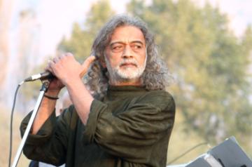 Lucky Ali alleges encroachment of his farm by husband of K'taka IAS officer