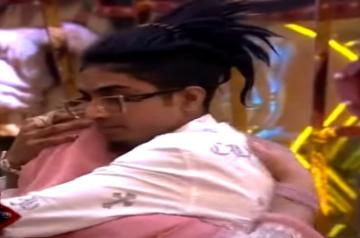 'BB16': Archana's brother amps up entertainment, MC Stan emotional to see mom.