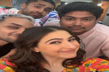 Sara shares team boomerang as she gets on with first day of shoot in 2023