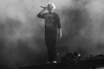 DJ Diplo surprises fans at Lollapalooza, performs gig wearing Aishwarya Rai sweatshirt