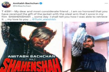 Big B gifts his iconic 'Shahenshah' jacket to 'considerate' friend in Saudi Arabia.(photo:Twitter)