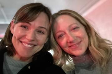 Jennifer Garner delights fans with surprise '13 Going On 30' co-star reunion