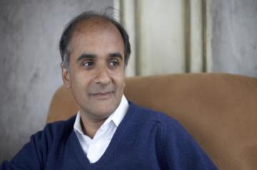Author Pico Iyer 