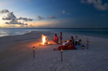 Sandbank bonfire, The Residence by Cenizaro