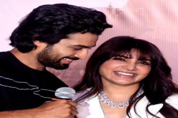 Mumbai: Actors Samantha Ruth Prabhu with Dev Mohan during 3D trailer launch of their upcoming movie 'Shaakuntalam' ,in Mumbai,on Thursday, April 06, 2023.(Photo:IANS)