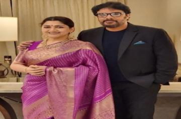 Khushbu Sundar replies to trolls claiming she 'converted' to marry husband Sundar C.(photo:Instagram)