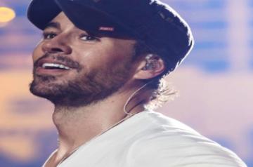 Enrique Iglesias.