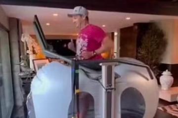 Jeremy Renner attempts 'light jog' despite a 'still broken' leg after accident