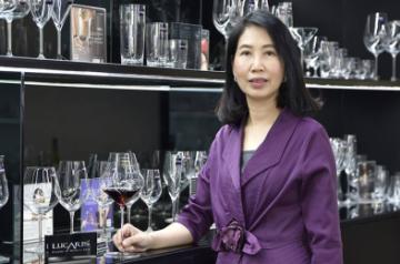 Nutchavinee Nikhomchaiprasert, Executive Director -Marketing, Ocean Glass Company Ltd