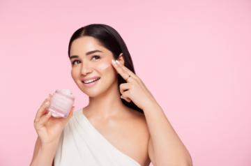 Sara Tendulkar for Laneige